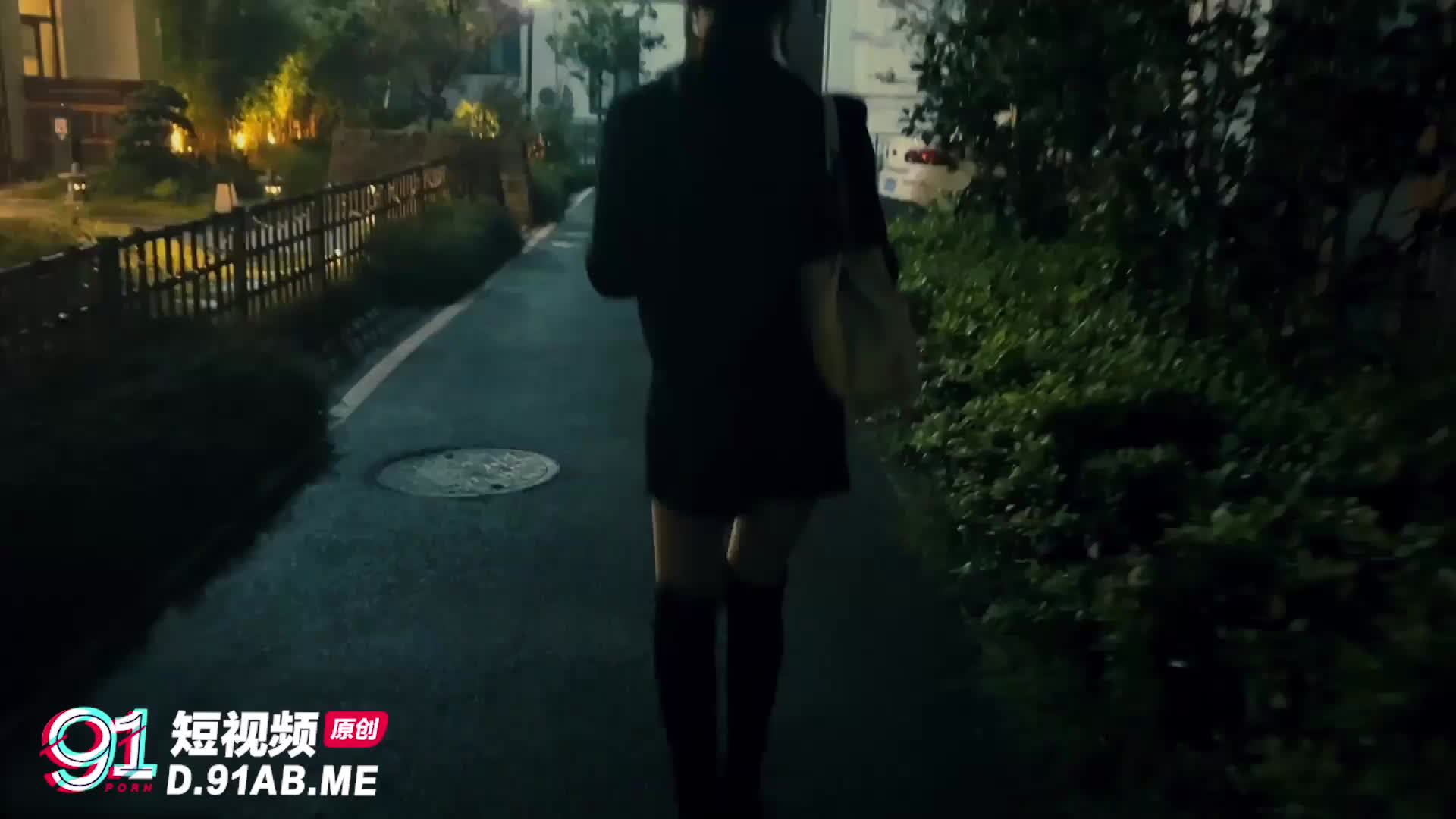 女神阿朱在室内温泉耍骚