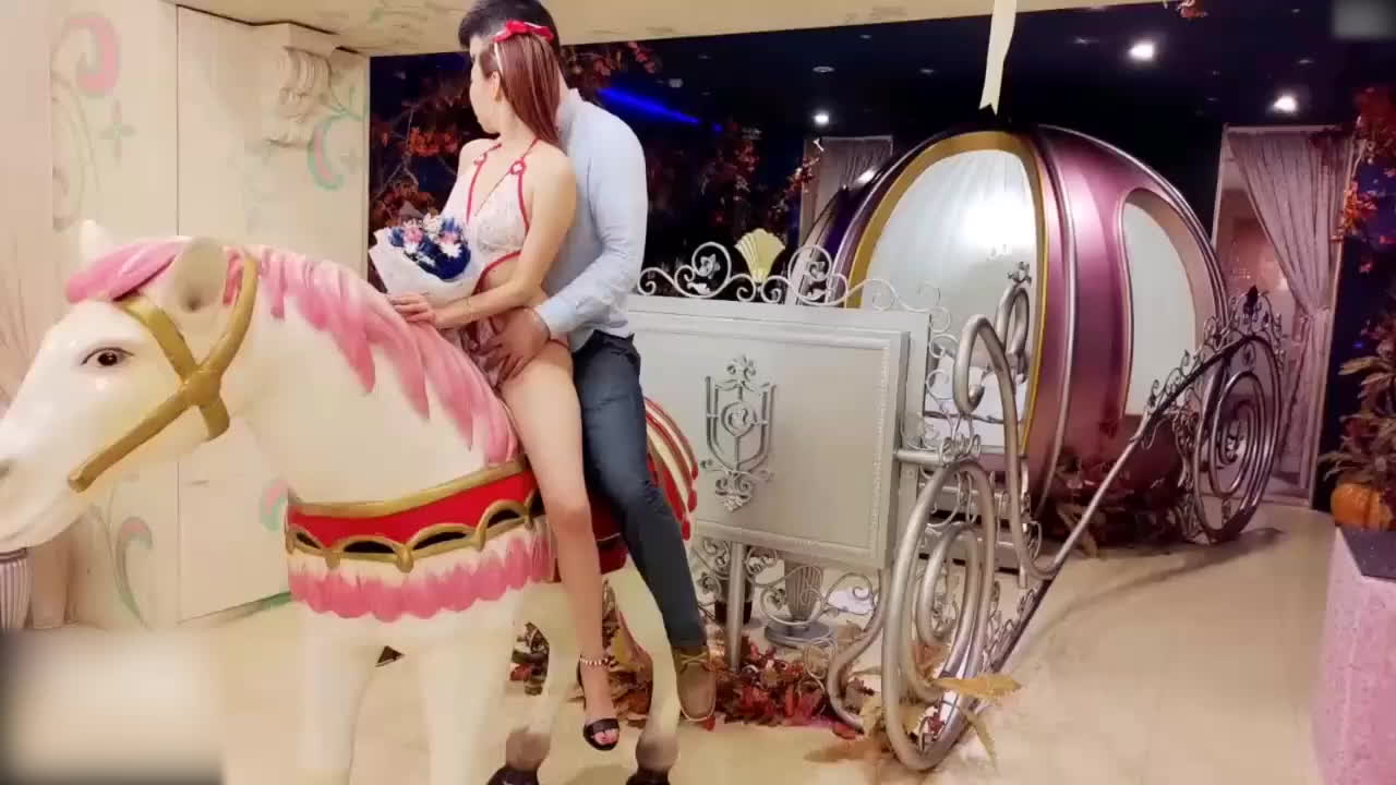 台湾SWAG_ninibaby_仙杜瑞拉の夢幻國度_想要肉棒進來