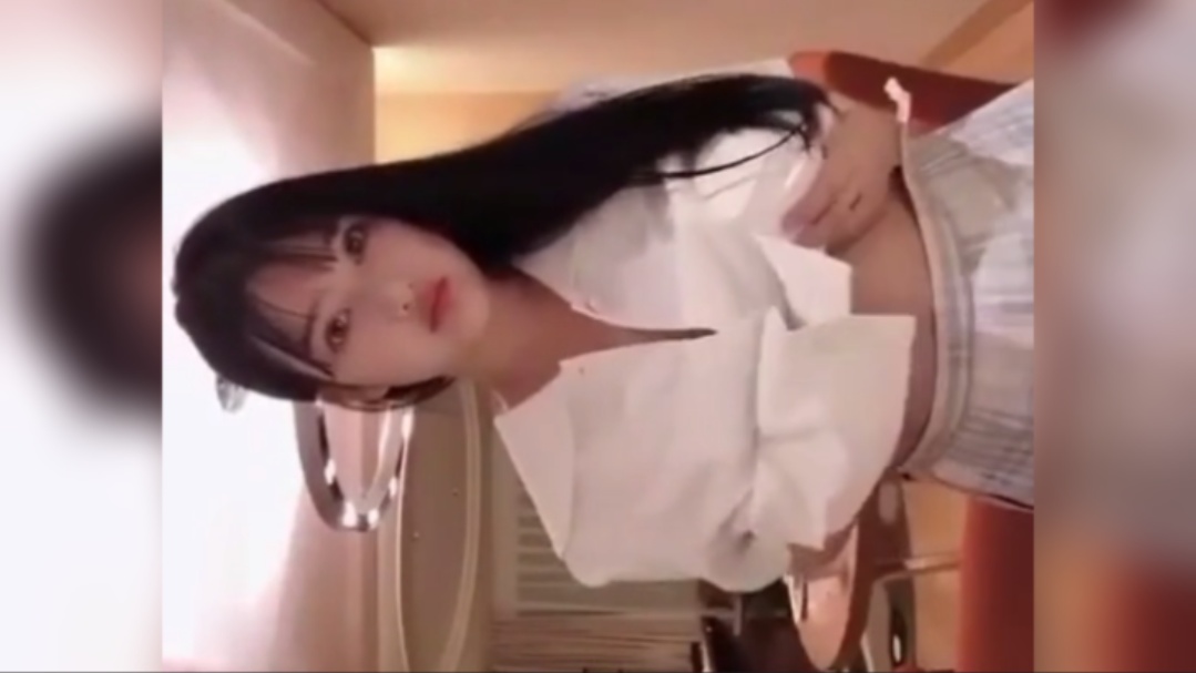 绝世美女网红小尤奈，没打开视频之前，真不敢相信自己的眼睛