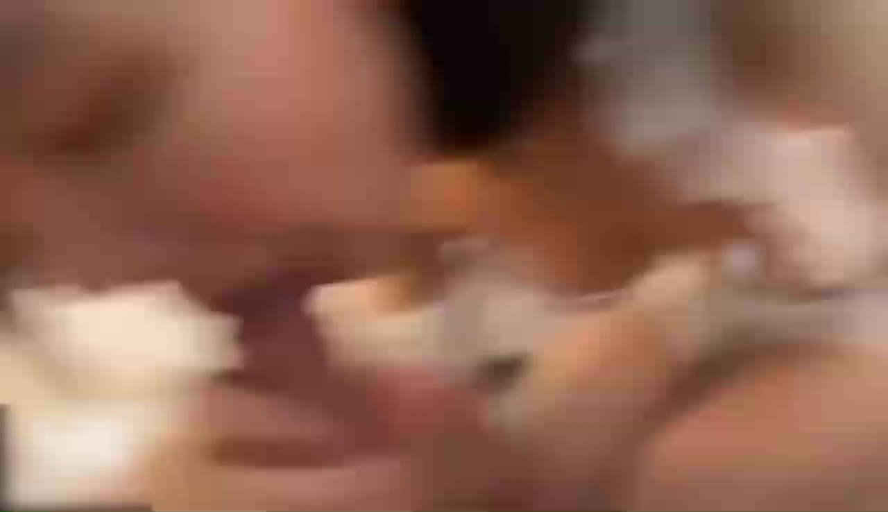 台湾SWAG_venusbabe_姊妹丼的诱惑_舌头运用得很好很有技巧