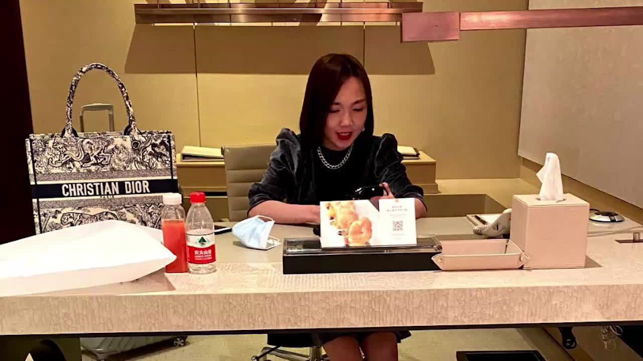 母狗曝光上海商学院哲学系老师 张玥媛