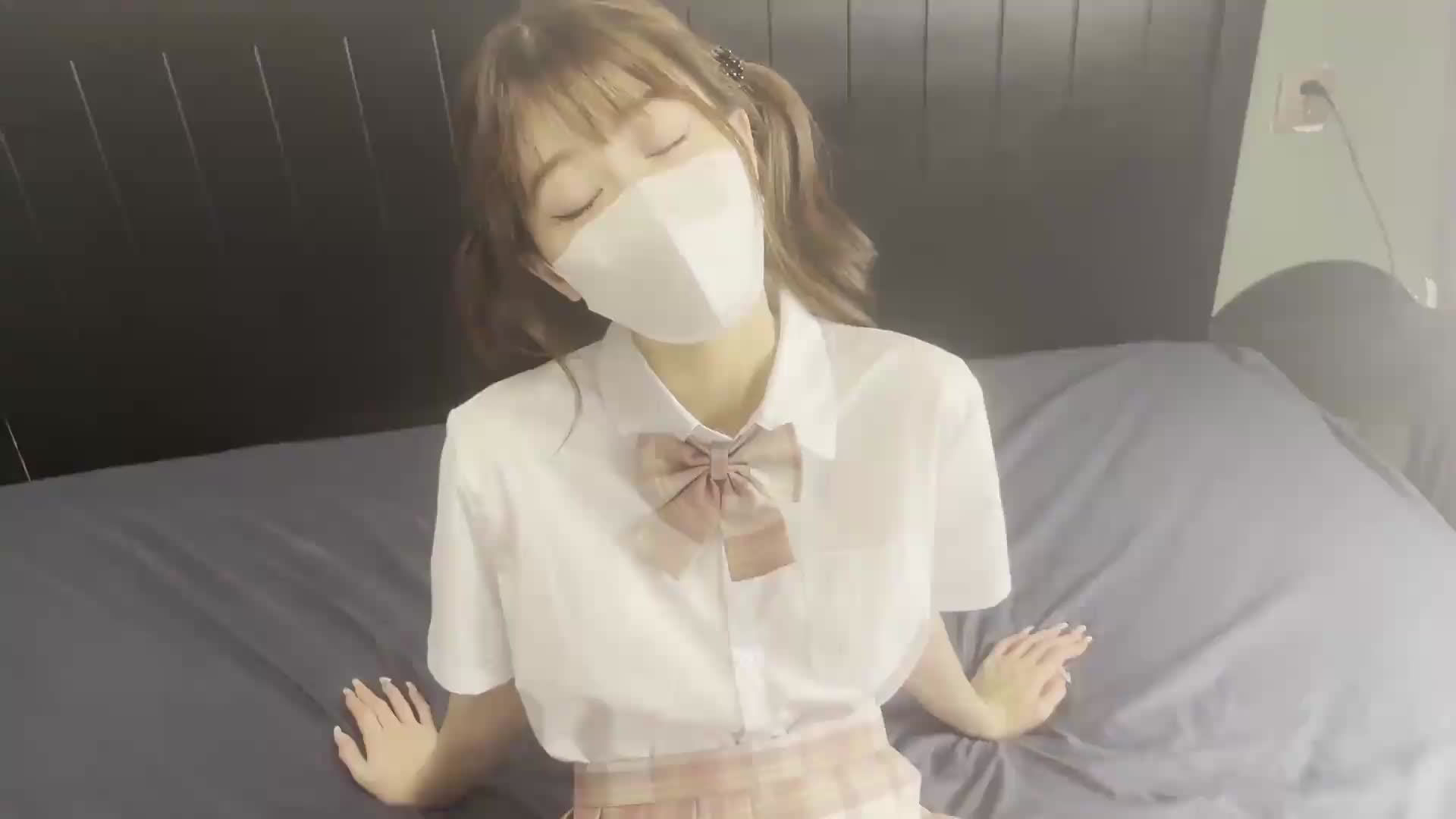 可爱的JK少女~叫声又淫荡又迷人