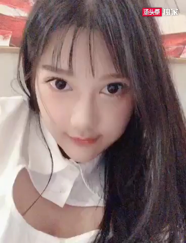 小尤奈⑦ 关注小面包看更多精彩小视频