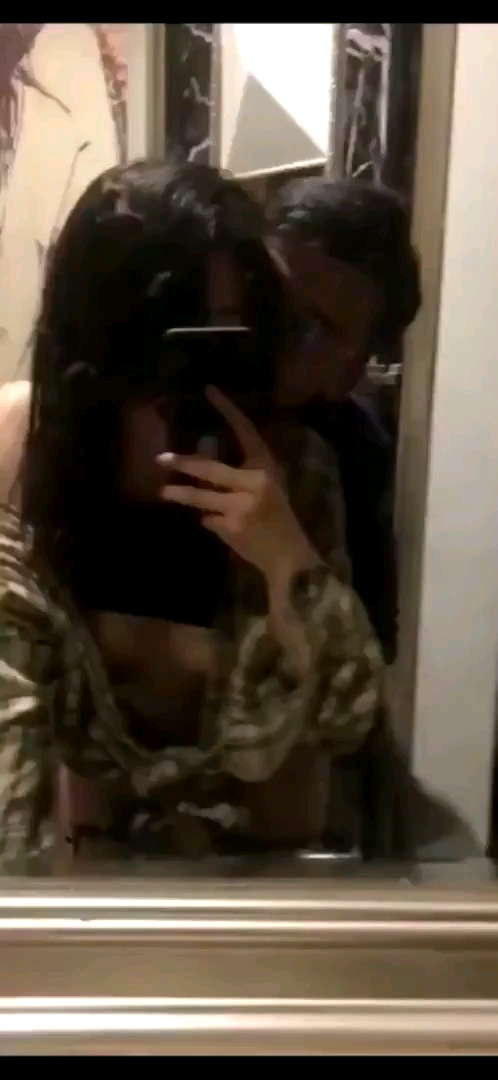 在ktv约了个美女到厕所打炮