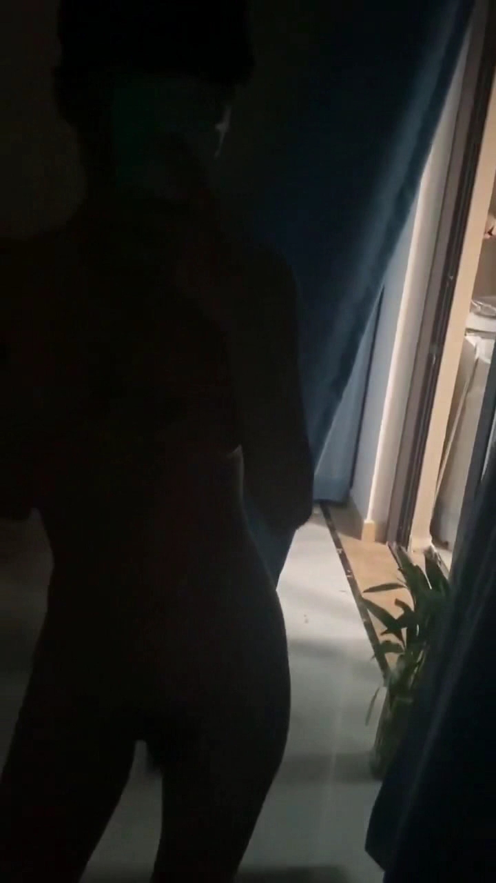 狗头萝莉前男友曝光，极品爆乳网红私拍流出无套内射！