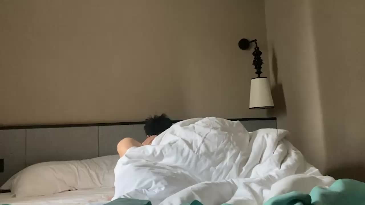 人妻骑乘猛烈高潮很强烈