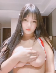 【抖音福利】巨乳人气网红小尤奈比基尼脱衣自慰10
