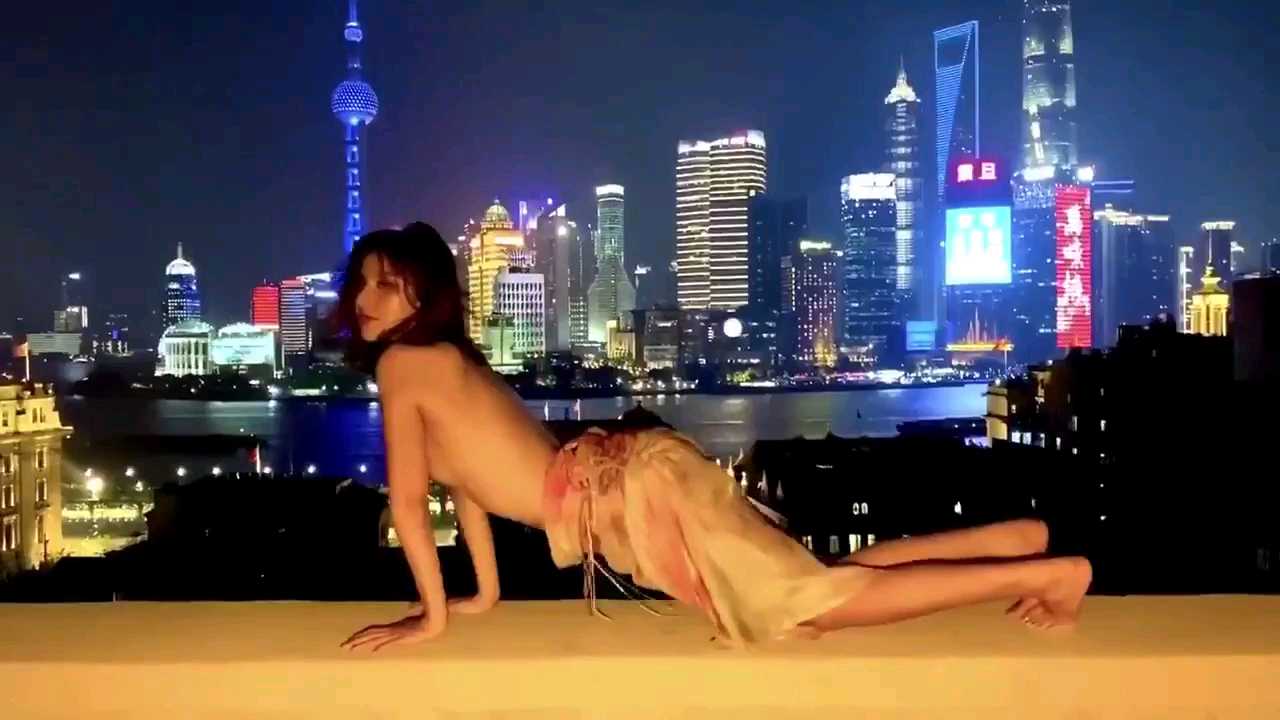 抖音同款系列，户外露出 是阿朱啊