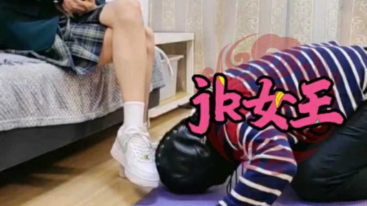 本集女王；冰冰，提档踩鸡致命打鸡！女王调教_4