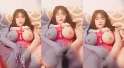 抖音网红燕子退网前定制流出核弹巨乳玩茄子黄瓜 道具一进就喷得停不下来