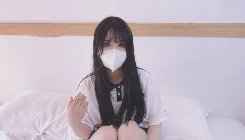 仙气学生妹被发现淫荡自慰一面只好用身体收买他小敏儿