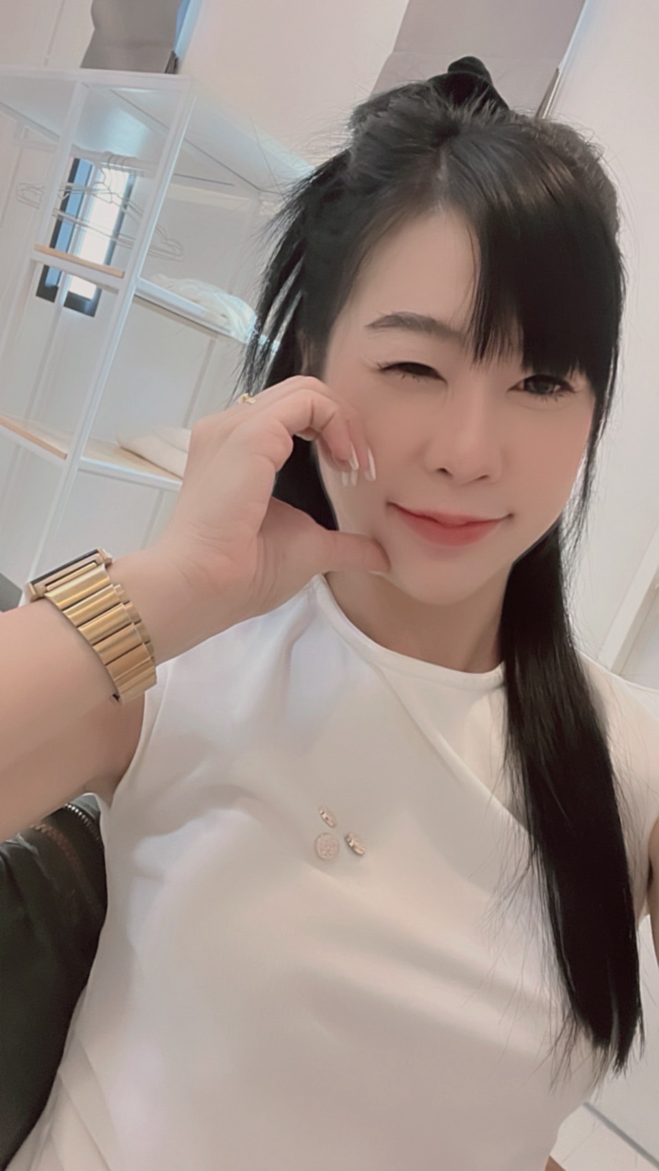 长沙周大福业务员少妇一枚，长相甜美身材高挑，穿着情趣衣特别泻火 A片