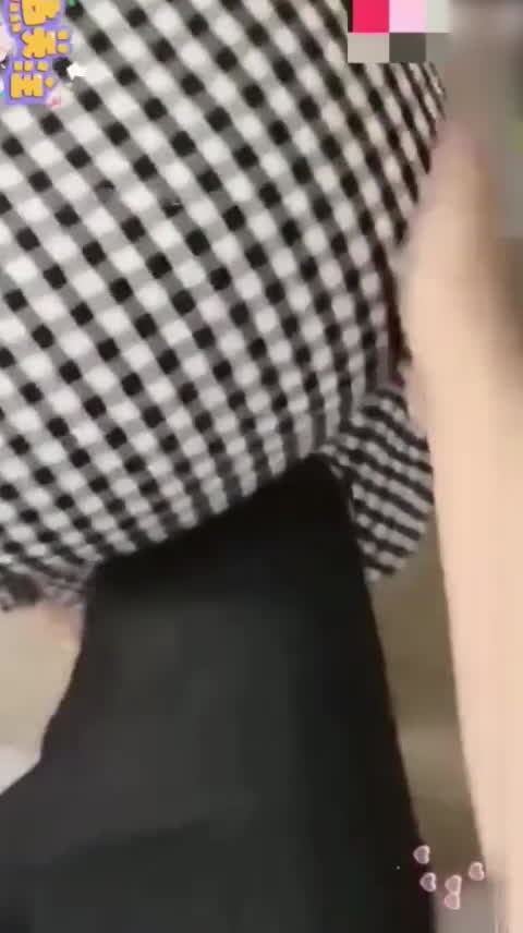 真实家庭乱伦 酒店开房与岳母乱伦 A片