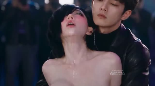 完整版70分钟更新在主页，男主是一个类似BUG的存在，原本不应该存在于这个世界.. 他在这个世界不管